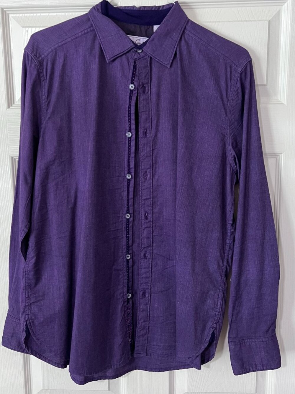 Classic Robert Graham Fit and Quality